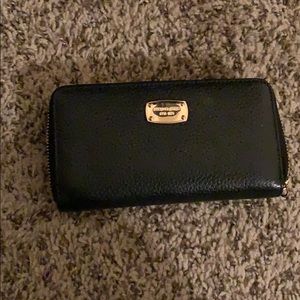 Micheal Kors wallet